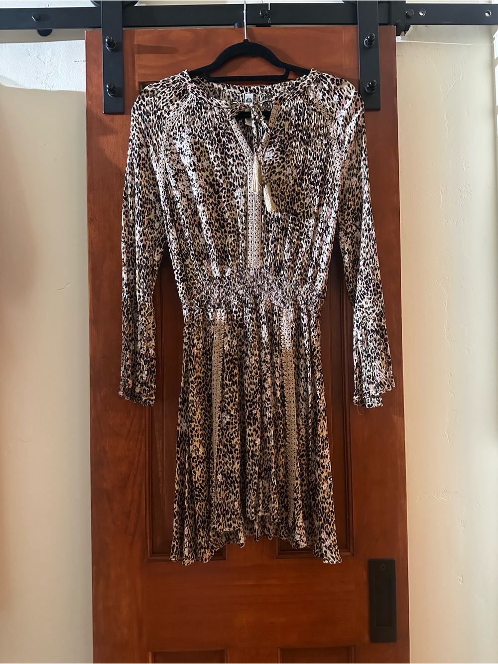Beautiful American Rag leopard print dress – Size 6.